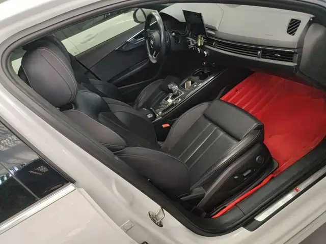 Audi A4L — Фото автомобиля 24