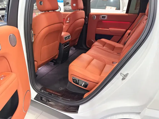 Li Auto L7 — Фото автомобиля 6