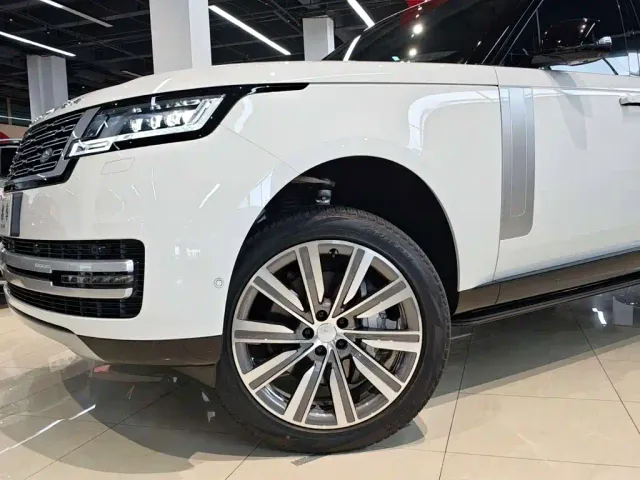 Land Rover Range Rover — Фото автомобиля 6