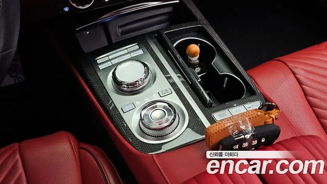 Genesis G80 Бензин 2.5 турбо AWD — Фото автомобиля 9