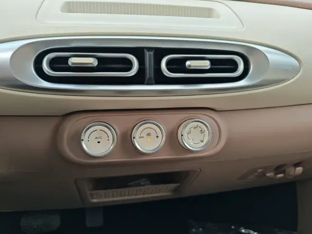 Wuling Hongguang Mini EV — Фото автомобиля 12