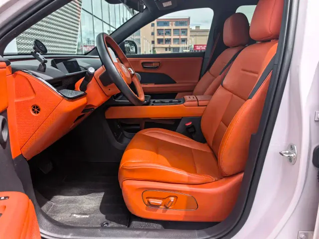 Toyota BoZhi 3X — Фото автомобиля 10
