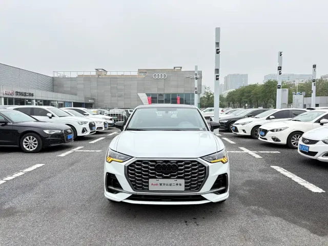 Audi Q3 Sportback — Фото автомобиля 2