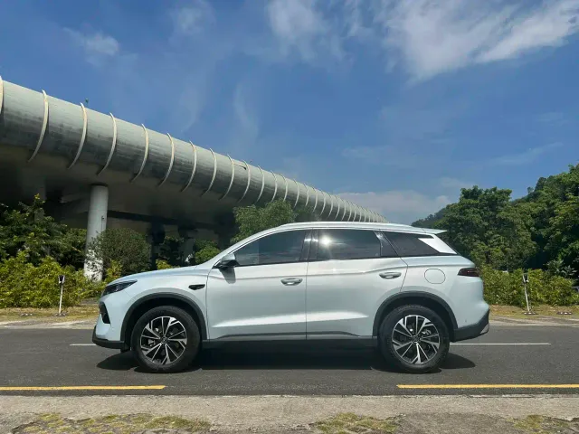 BYD Song Pro — Фото автомобиля 7