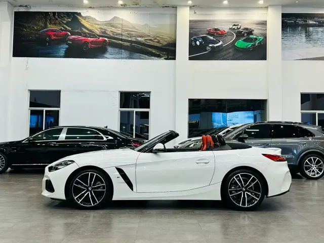 BMW Z4 — Фото автомобиля 3