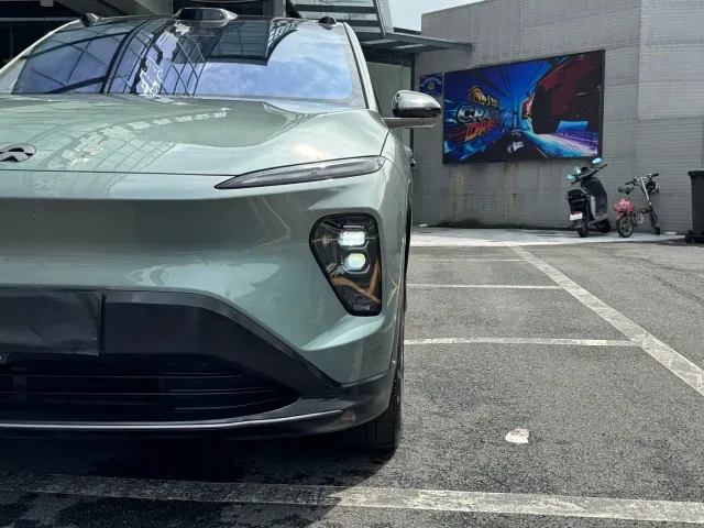 Nio EC7 — Фото автомобиля 10