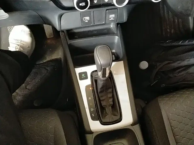 Honda Fit — Фото автомобиля 13