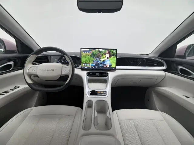 Geely Starry Wish — Фото автомобиля 5