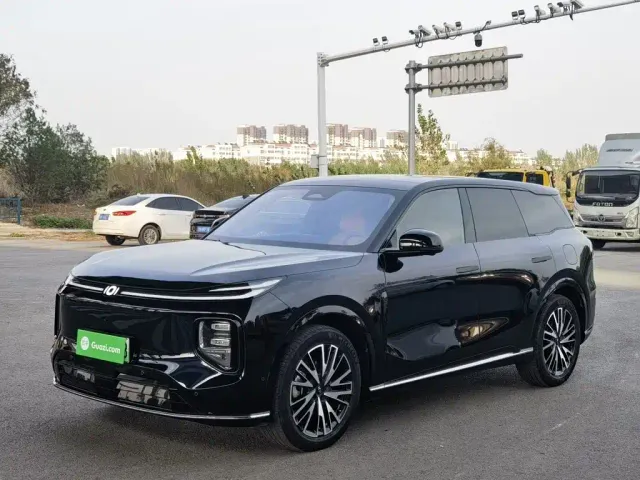 Фотография автомобиля — Changan Qiyuan Q07