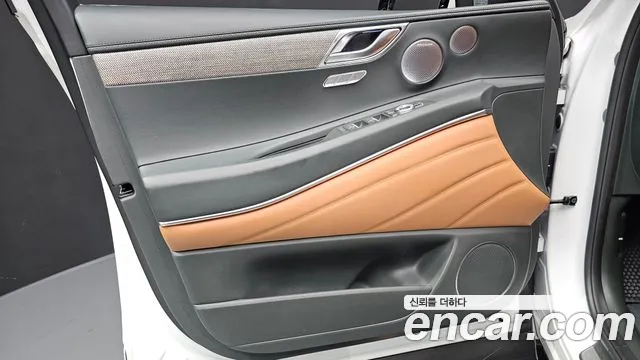 Genesis GV80 — Фото автомобиля 13