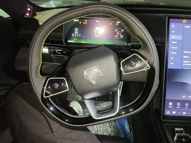 Hozon Neta GT — Фото автомобиля 10
