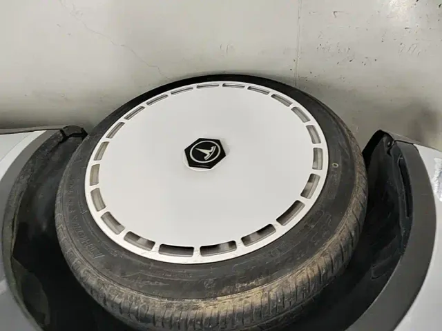 Tesla Model Y — Фото автомобиля 22
