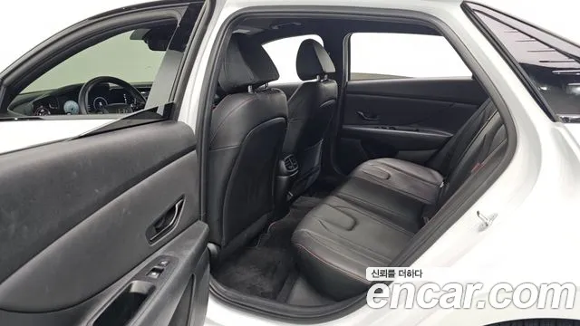 Hyundai AVANTE Новый Avante (CN7) — Фото автомобиля 10
