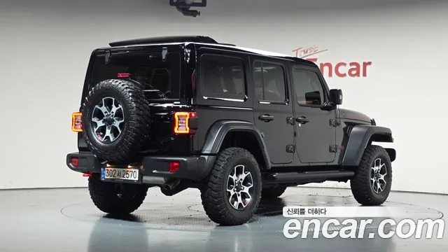 Фотография автомобиля — Jeep Wrangler JL