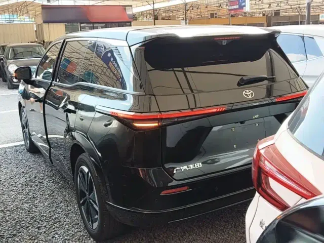 Toyota BoZhi 3X — Фото автомобиля 4