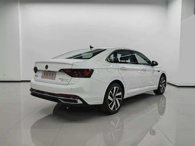 Volkswagen Sagitar — Фото автомобиля 4