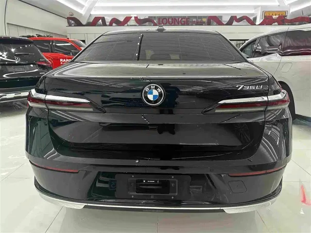 BMW 7 Series — Фото автомобиля 20