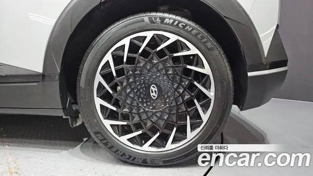 Hyundai Ioniq 5 — Фото автомобиля 6