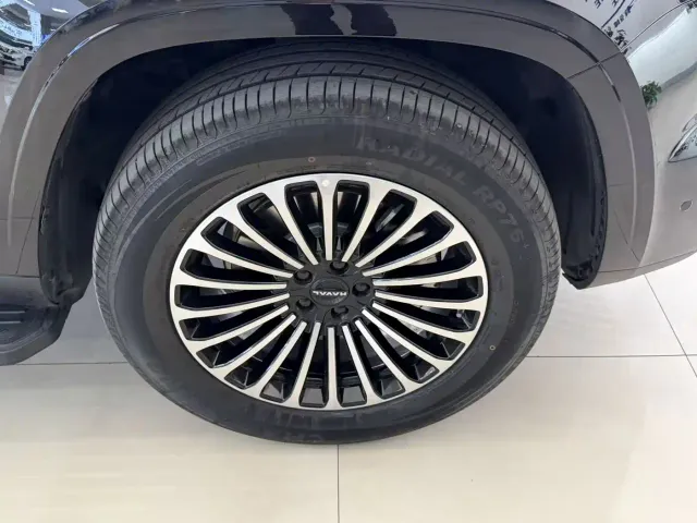 Haval Great Wall H10 — Фото автомобиля 4