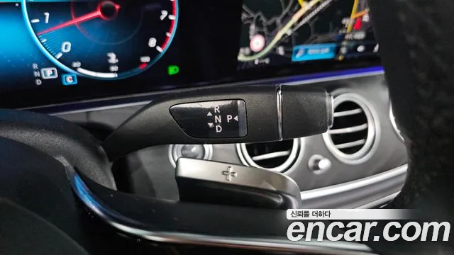 Mercedes-Benz E-Class W213 — Фото автомобиля 12