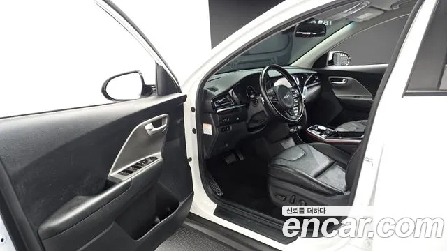 Kia Niro — Фото автомобиля 10