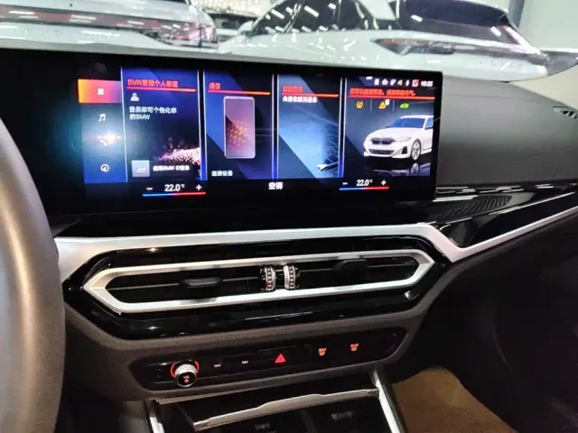 BMW BMW i3 2023 eDrive 40 L Shadowline Package — Фото автомобиля 12