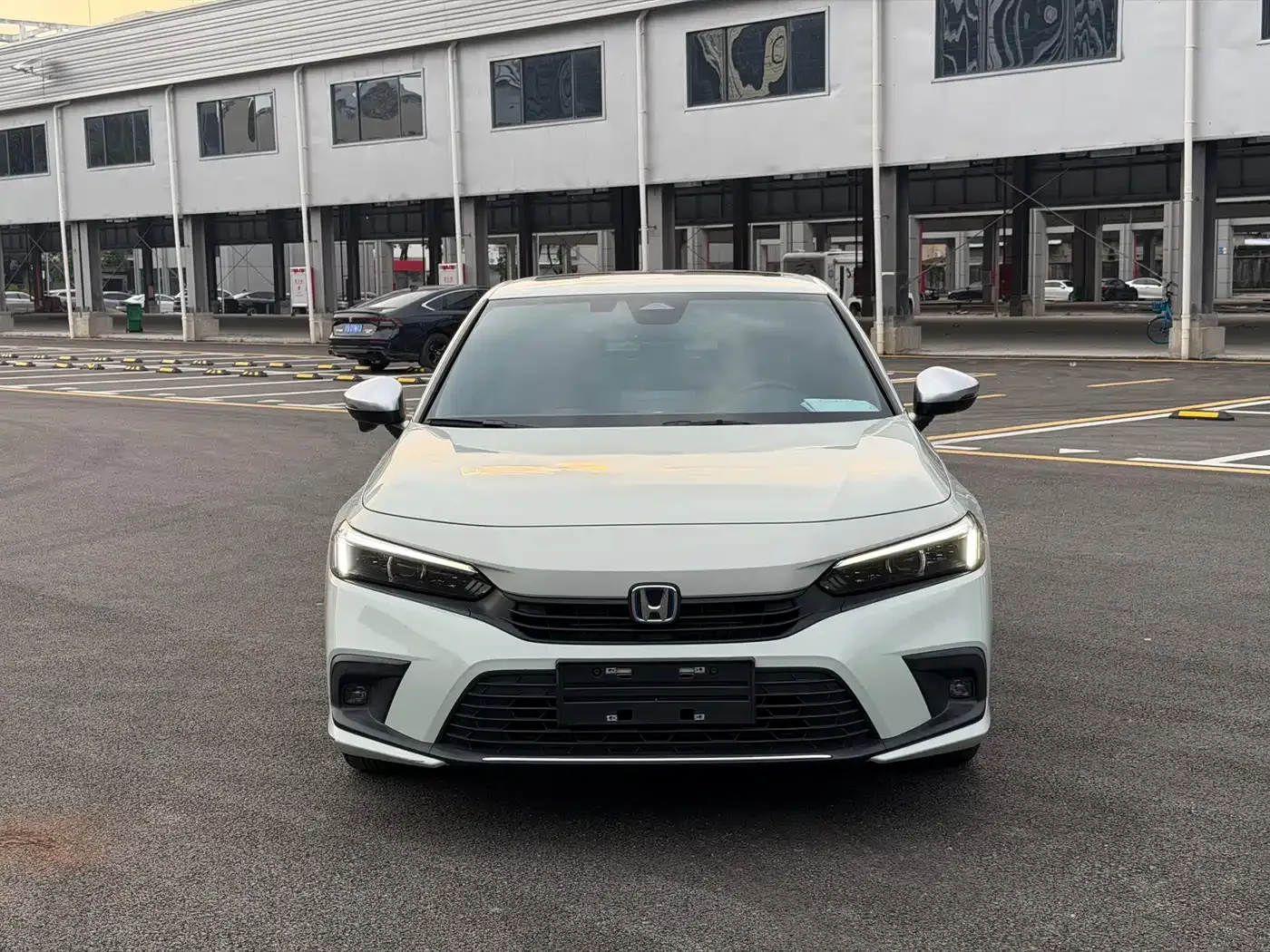 Honda Civic 2023 2.0L e:HEV Sport Edition — Фото автомобиля 2