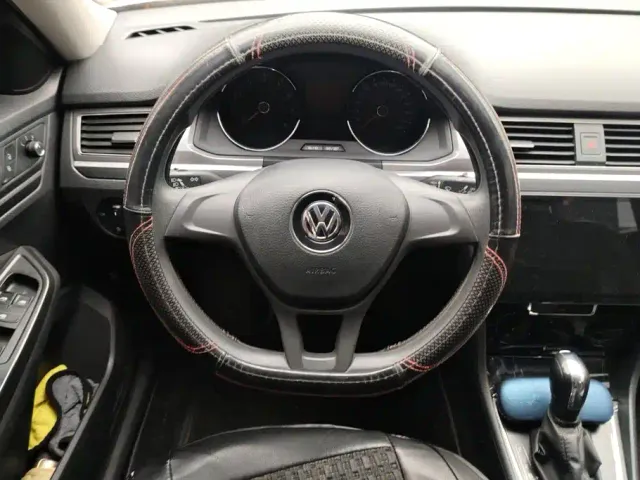 Volkswagen Bora — Фото автомобиля 15