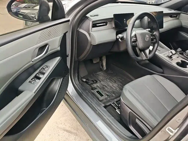 BYD Qin PLUS — Фото автомобиля 15