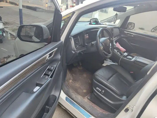 GAC Trumpchi M8 — Фото автомобиля 17