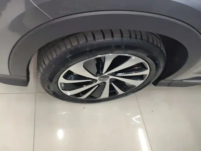BYD Song PLUS — Фото автомобиля 22