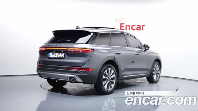 Lincoln Corsair — Фото автомобиля 2