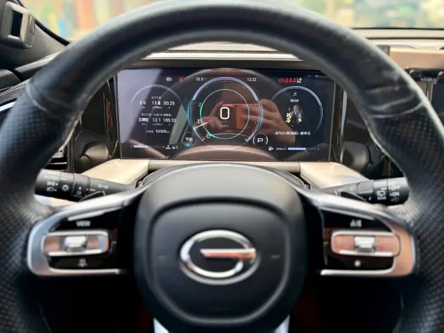 GAC Trumpchi GS8 — Фото автомобиля 17