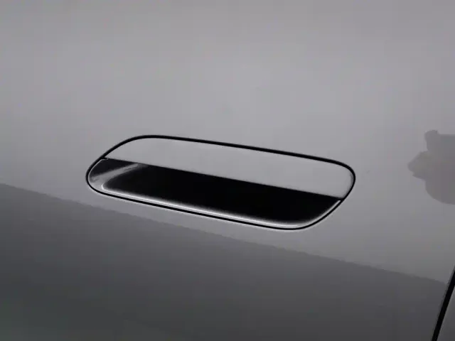 Xiaomi SU7 — Фото автомобиля 18