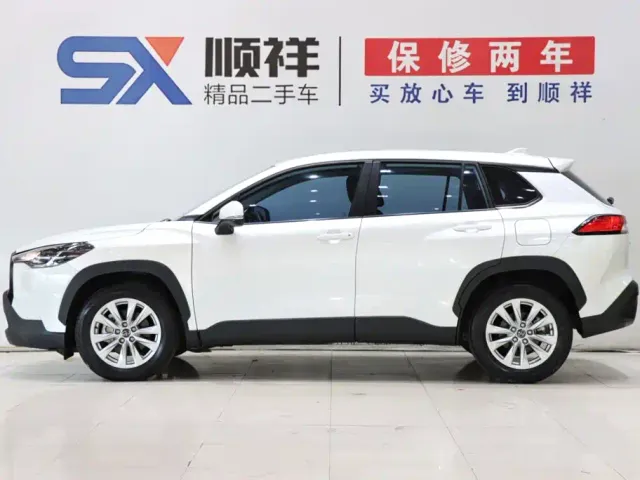 Toyota Corolla Cross — Фото автомобиля 6