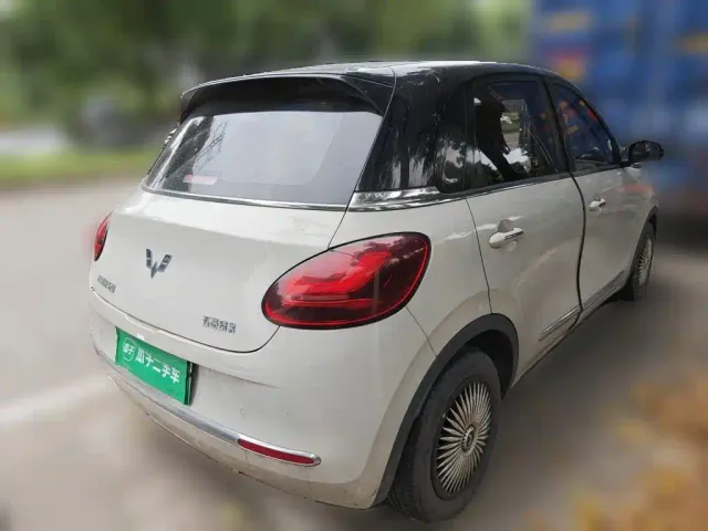 Wuling Bingo — Фото автомобиля 6