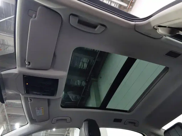 Volkswagen Passat — Фото автомобиля 14