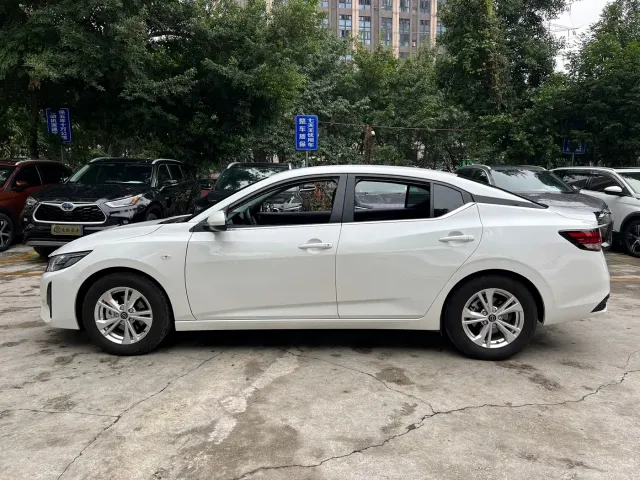 Nissan Sylphy — Фото автомобиля 4