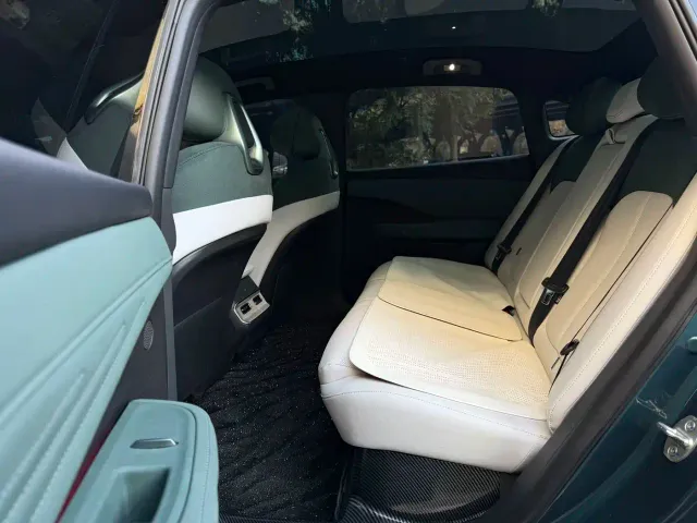 Nissan N7 — Фото автомобиля 12
