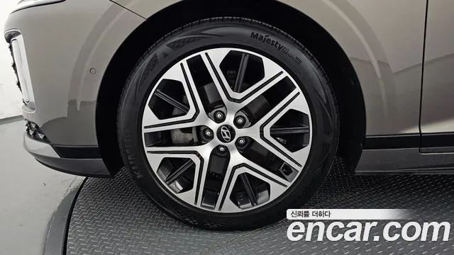 Hyundai Grandeur GN7 — Фото автомобиля 5