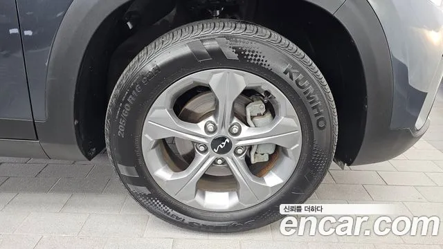 Kia Seltos — Фото автомобиля 6