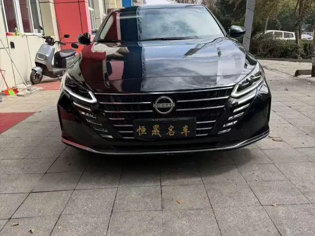 Nissan Teana — Фото автомобиля 3
