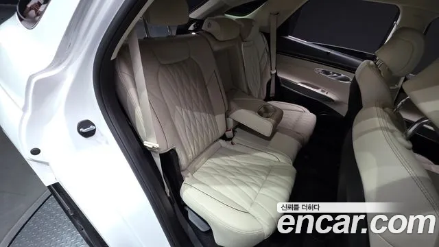 Genesis GV70 — Фото автомобиля 11
