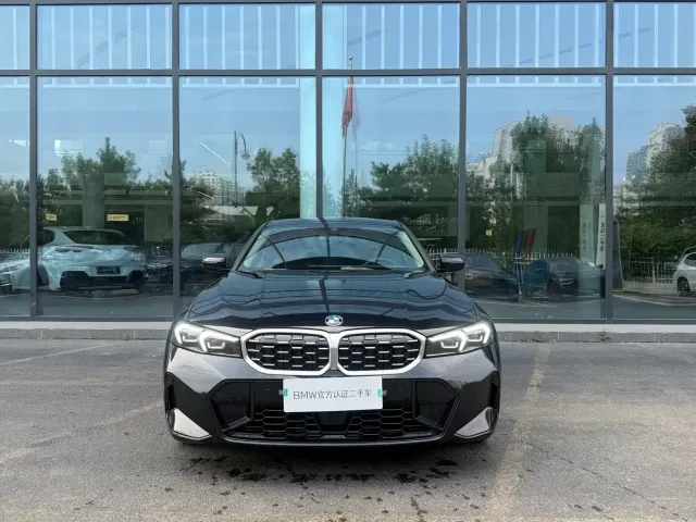 BMW BMW 3 Series 2025 325Li M Sport Package — Фото автомобиля 2