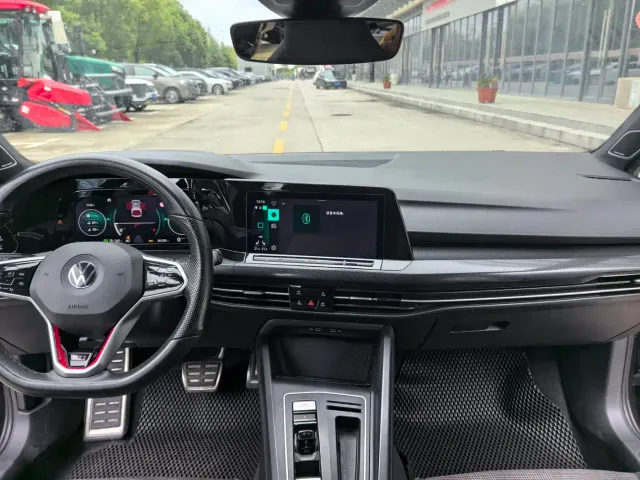 Volkswagen Golf GTI — Фото автомобиля 25