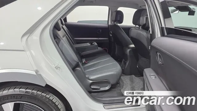Hyundai Ioniq 5 — Фото автомобиля 12