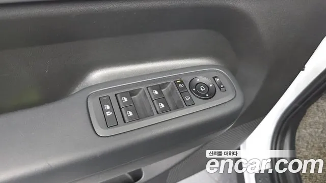 Hyundai Santa Fe MX5 — Фото автомобиля 27