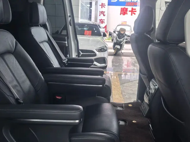 GAC Trumpchi M8 — Фото автомобиля 13