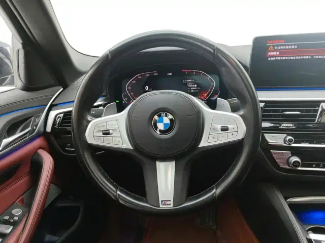 BMW 5 Series — Фото автомобиля 15