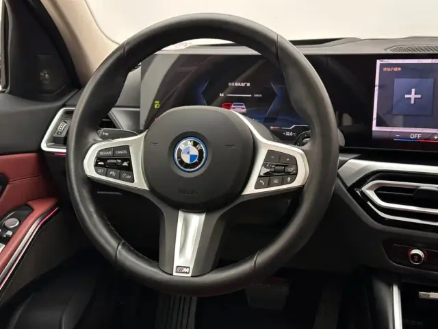 BMW i3 — Фото автомобиля 12